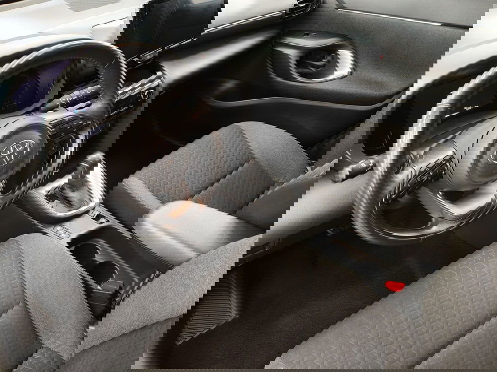 Toyota Yaris Cross usata a Frosinone (13)