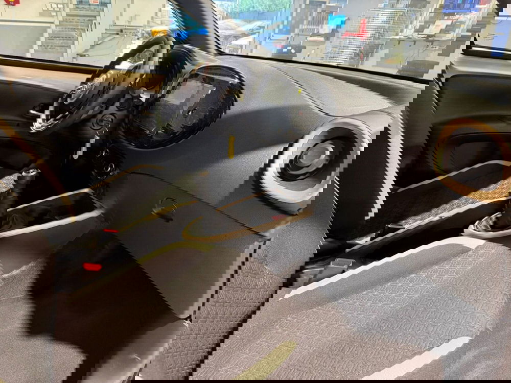 Toyota Aygo X usata a Frosinone (4)