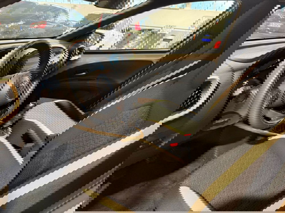 Toyota Aygo X usata a Frosinone (8)