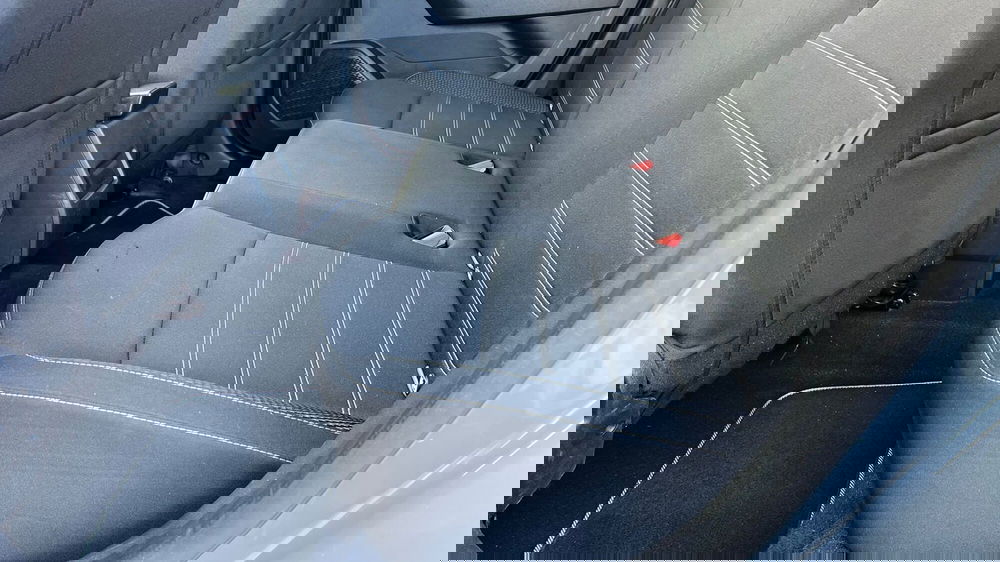 Dacia Duster usata a Viterbo (12)