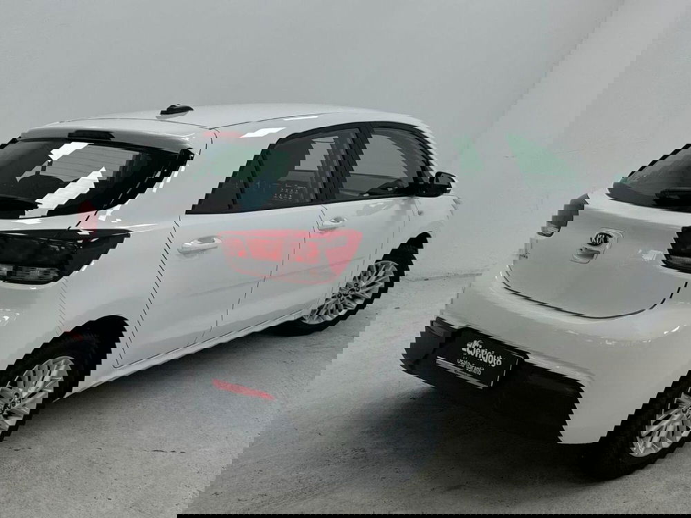 Kia Rio usata a Como (2)