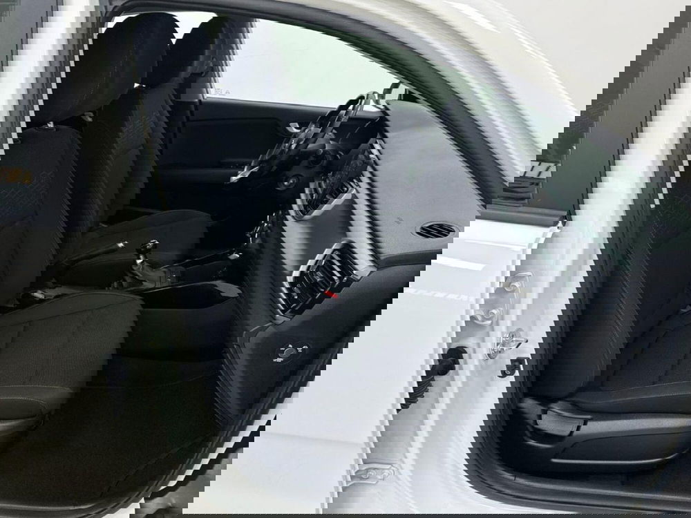 Kia Rio usata a Como (3)