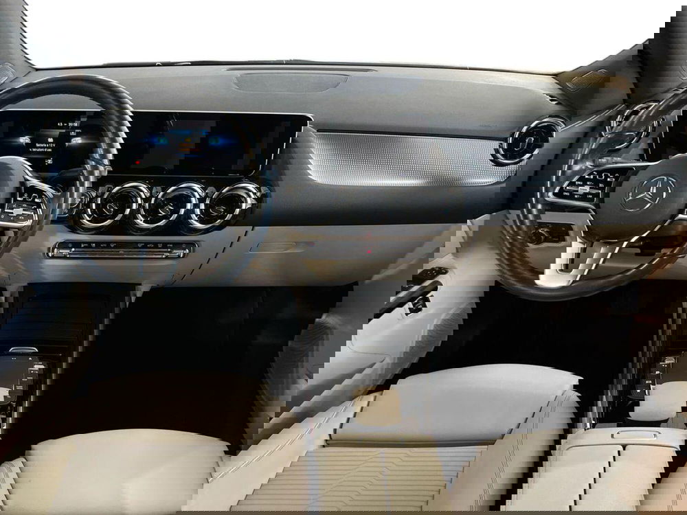 Mercedes-Benz GLA SUV usata a Barletta-Andria-Trani (8)