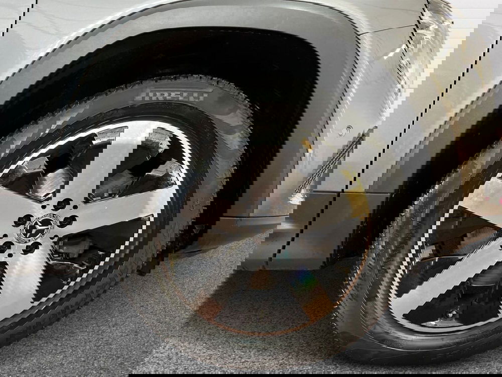 Mercedes-Benz GLB usata a Bari (6)