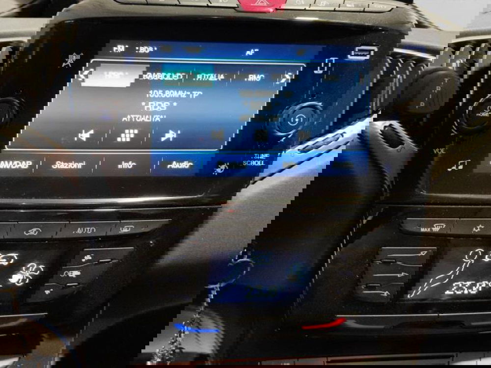 Lancia Ypsilon usata a Genova (15)