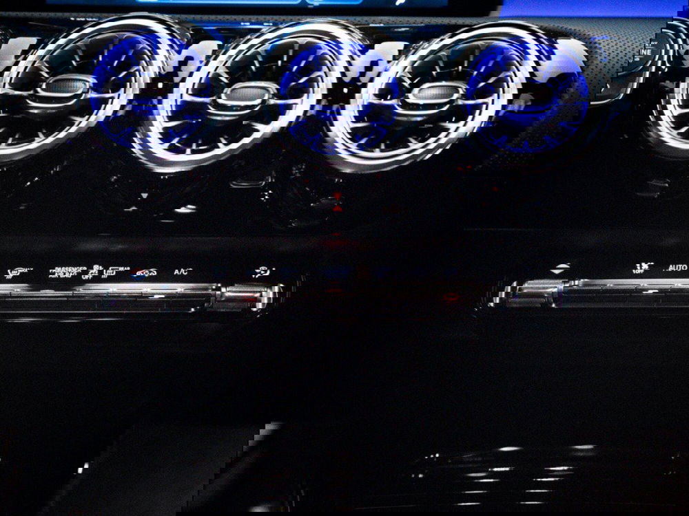 Mercedes-Benz Classe A nuova a Macerata (6)