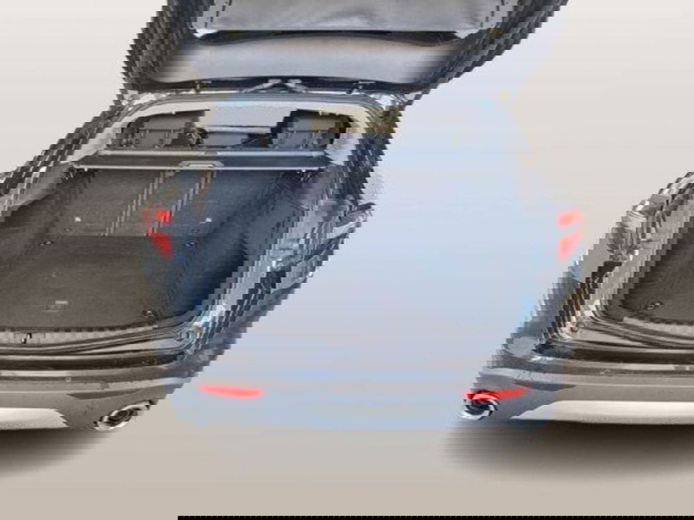 Alfa Romeo Stelvio usata a Macerata (6)