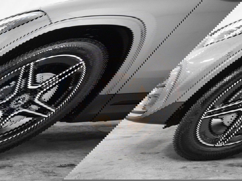 Mercedes-Benz GLA SUV nuova a Macerata (7)