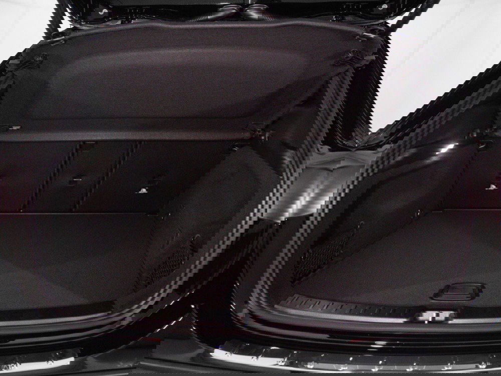 Mercedes-Benz GLA SUV nuova a Macerata (10)