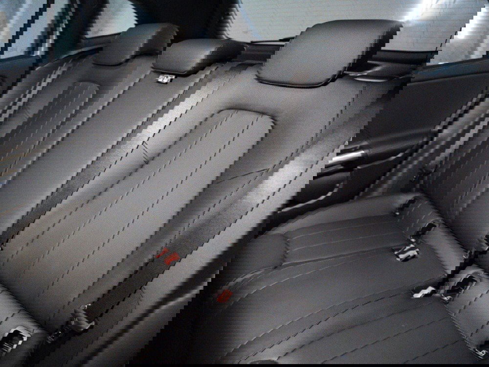 Mercedes-Benz GLA SUV nuova a Macerata (14)