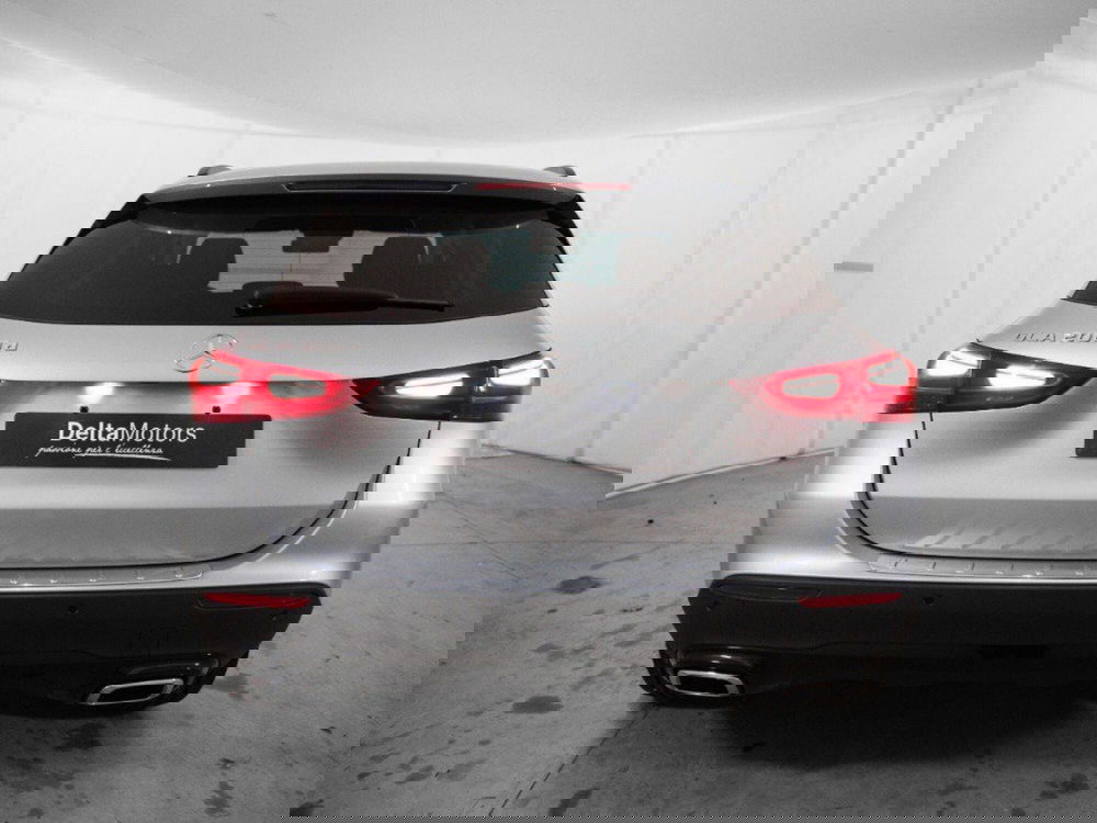 Mercedes-Benz GLA SUV nuova a Macerata (3)