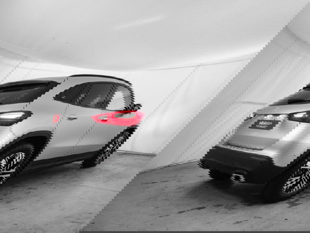 Mercedes-Benz GLA SUV nuova a Macerata (4)