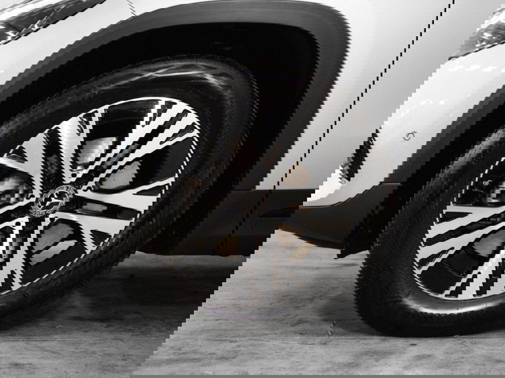 Mercedes-Benz GLA SUV nuova a Macerata (6)