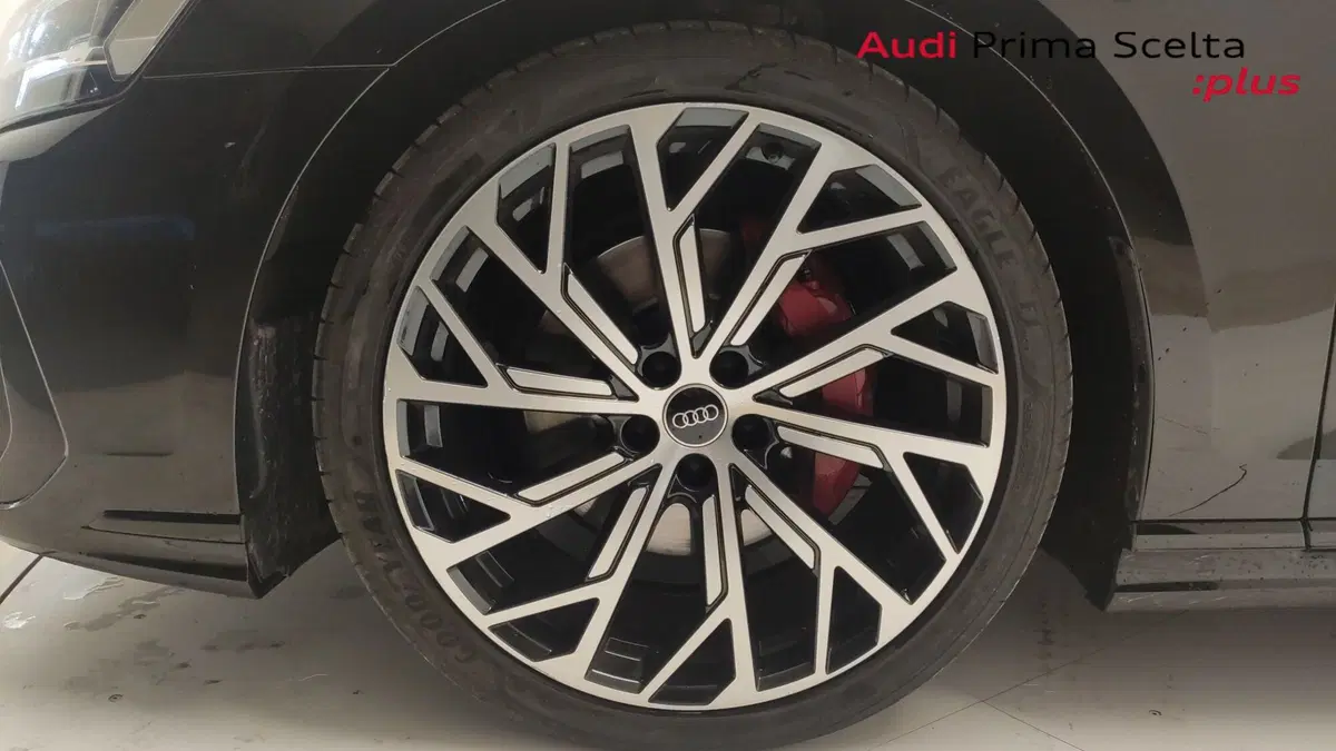 Audi A8 usata a Avellino (11)