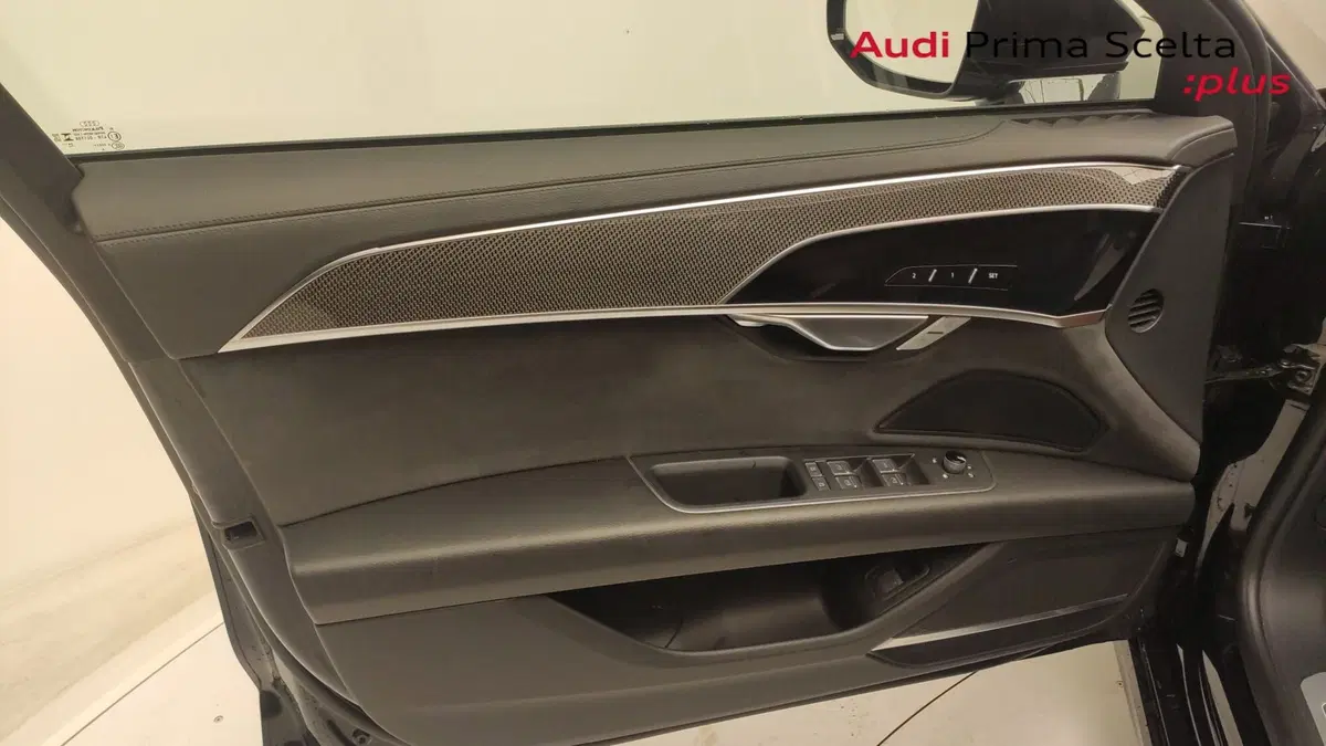 Audi A8 usata a Avellino (18)