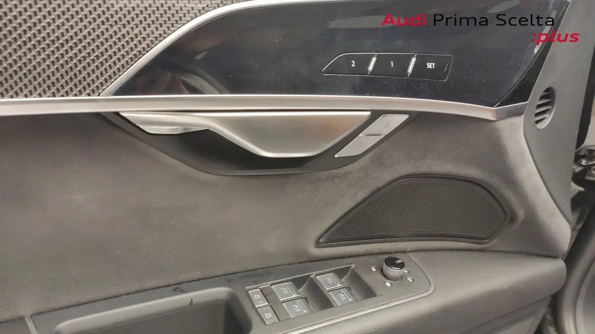 Audi A8 usata a Avellino (19)