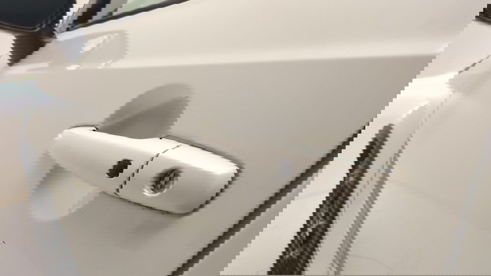 Suzuki Ignis usata a Avellino (14)