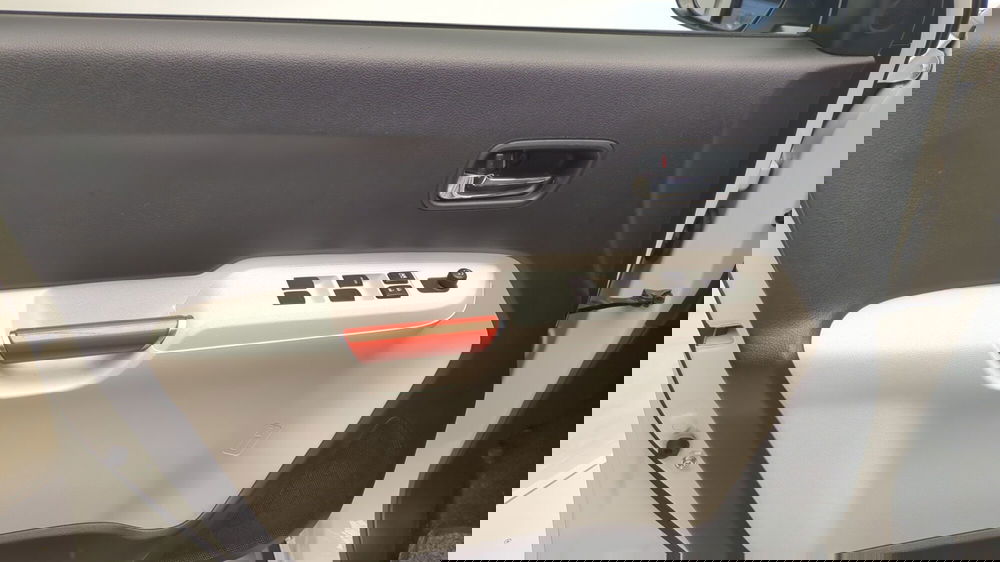 Suzuki Ignis usata a Avellino (15)