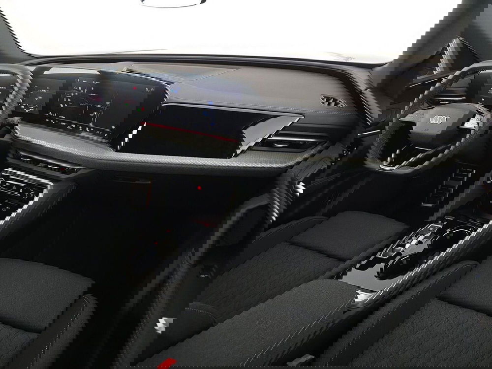 Audi Q5 Sportback nuova a Asti (13)