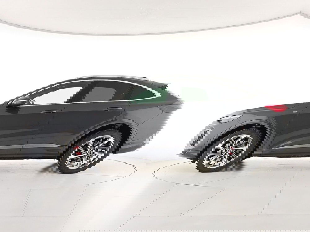 Audi Q5 Sportback nuova a Asti (3)