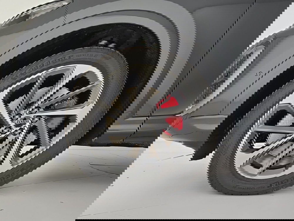 Audi Q5 Sportback nuova a Asti (7)