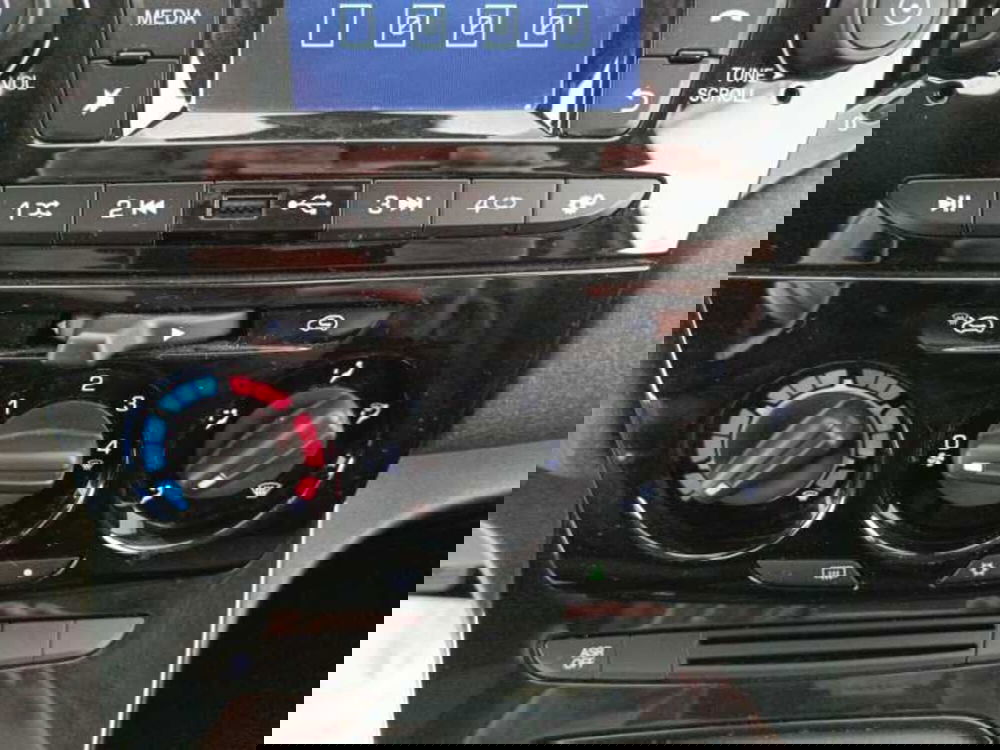 Lancia Ypsilon usata a Treviso (16)