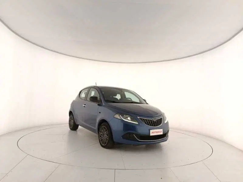 Lancia Ypsilon usata a Treviso (3)