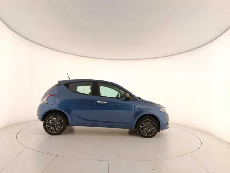 Lancia Ypsilon usata a Treviso (7)