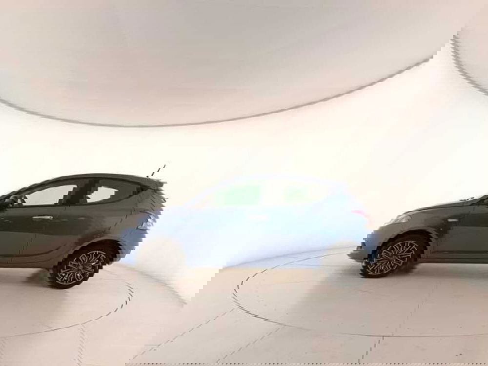 Lancia Ypsilon usata a Treviso (8)