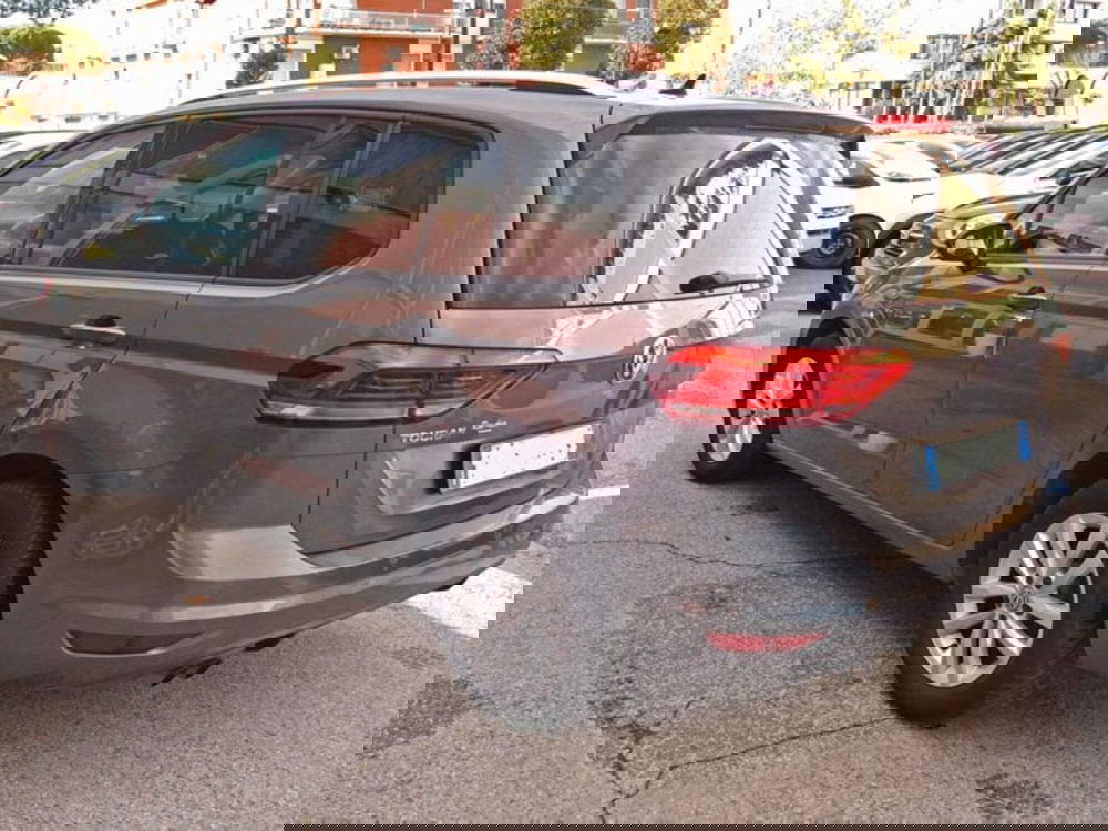 Volkswagen Touran usata a Rimini (4)