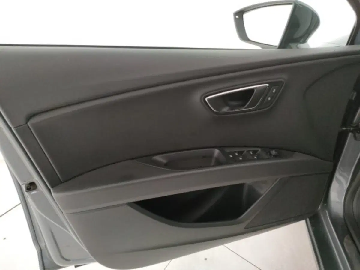 SEAT Leon usata a Modena (11)