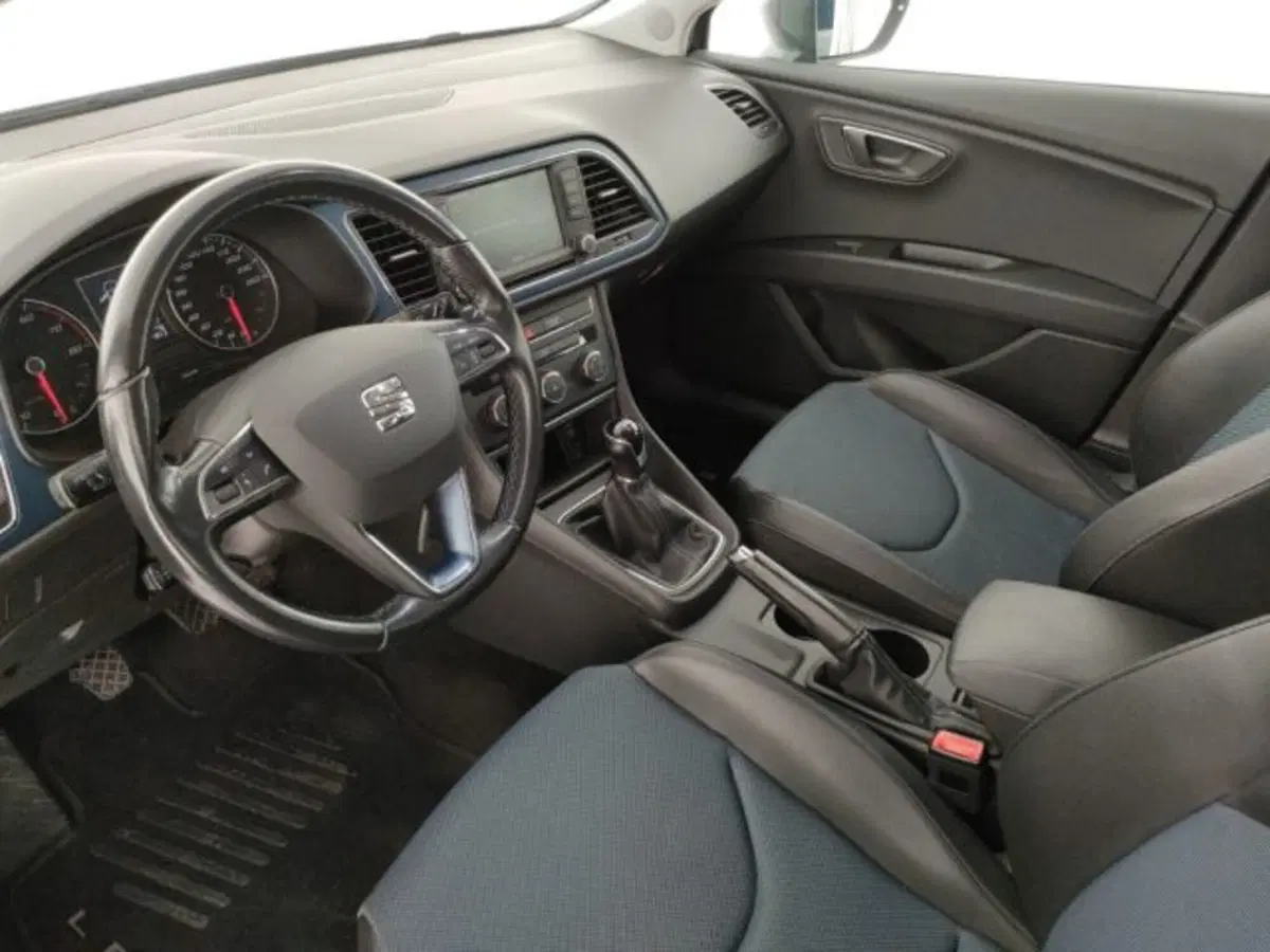 SEAT Leon usata a Modena (12)