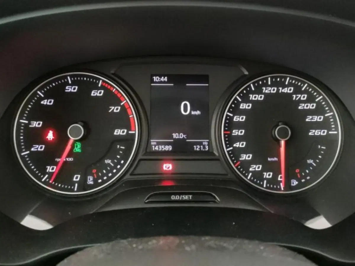 SEAT Leon usata a Modena (13)