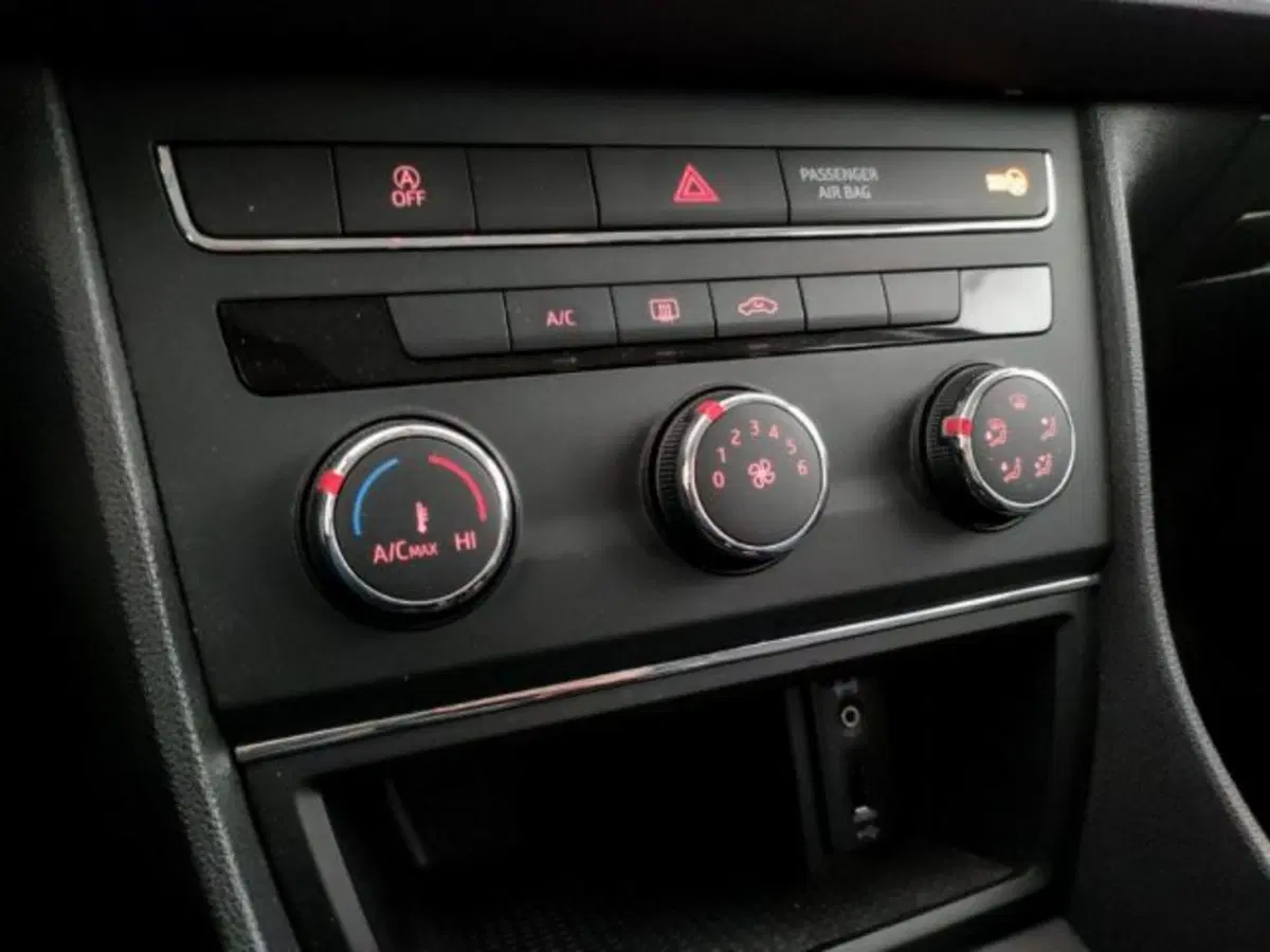 SEAT Leon usata a Modena (14)