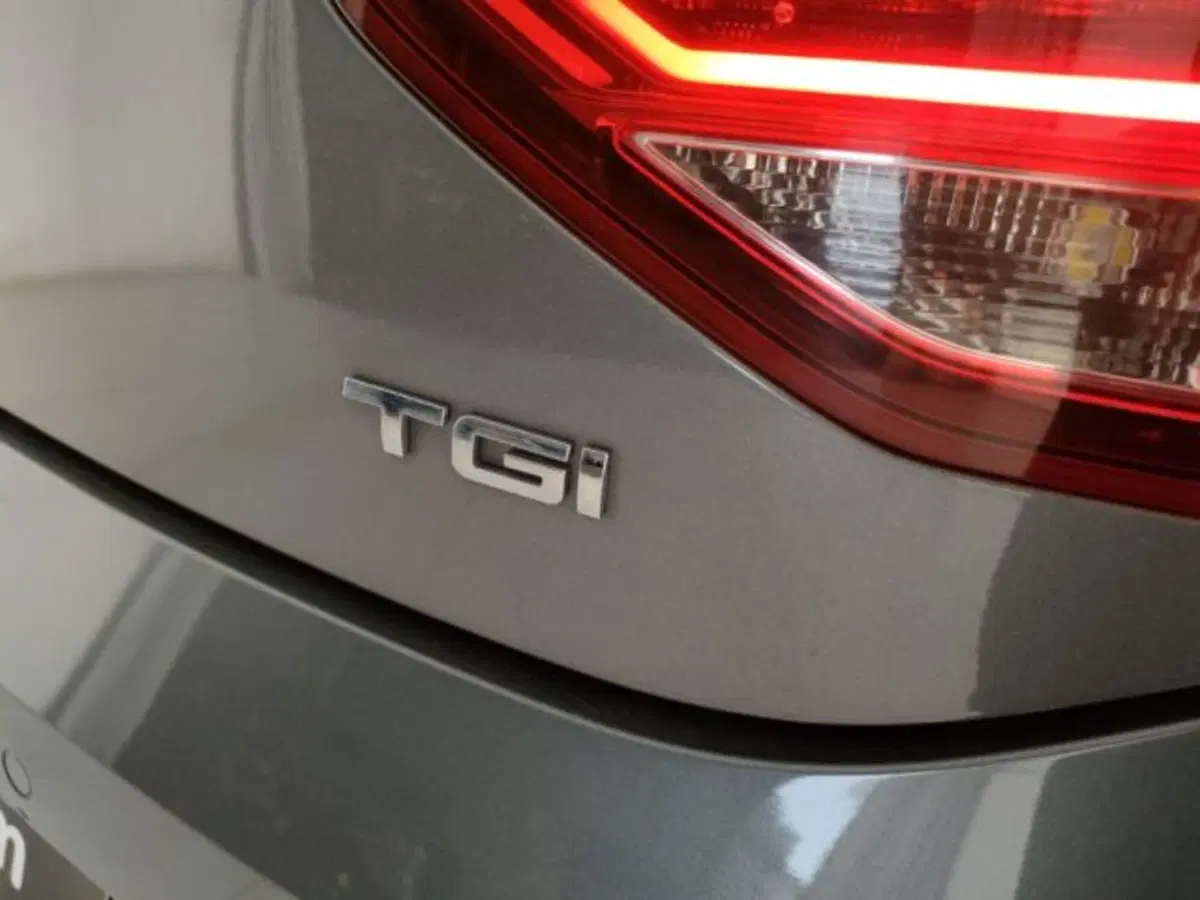 SEAT Leon usata a Modena (7)