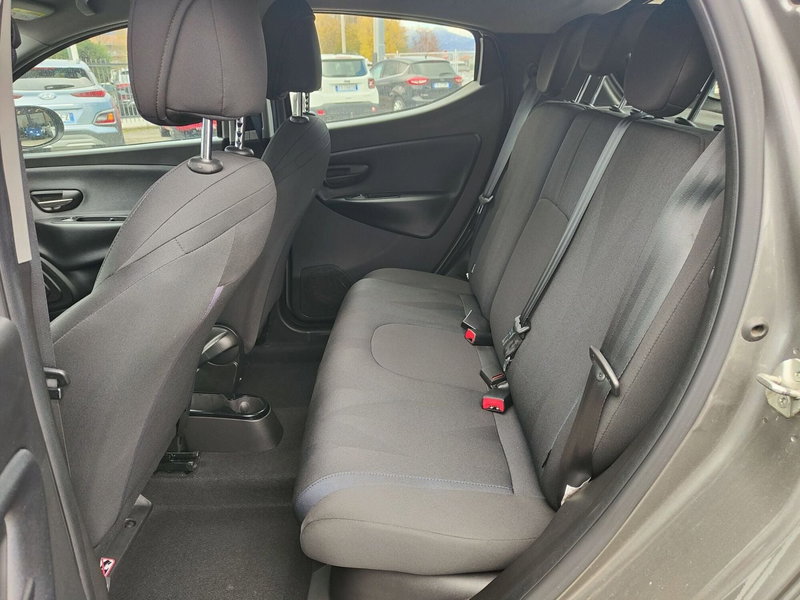 Lancia Ypsilon usata a Torino (12)