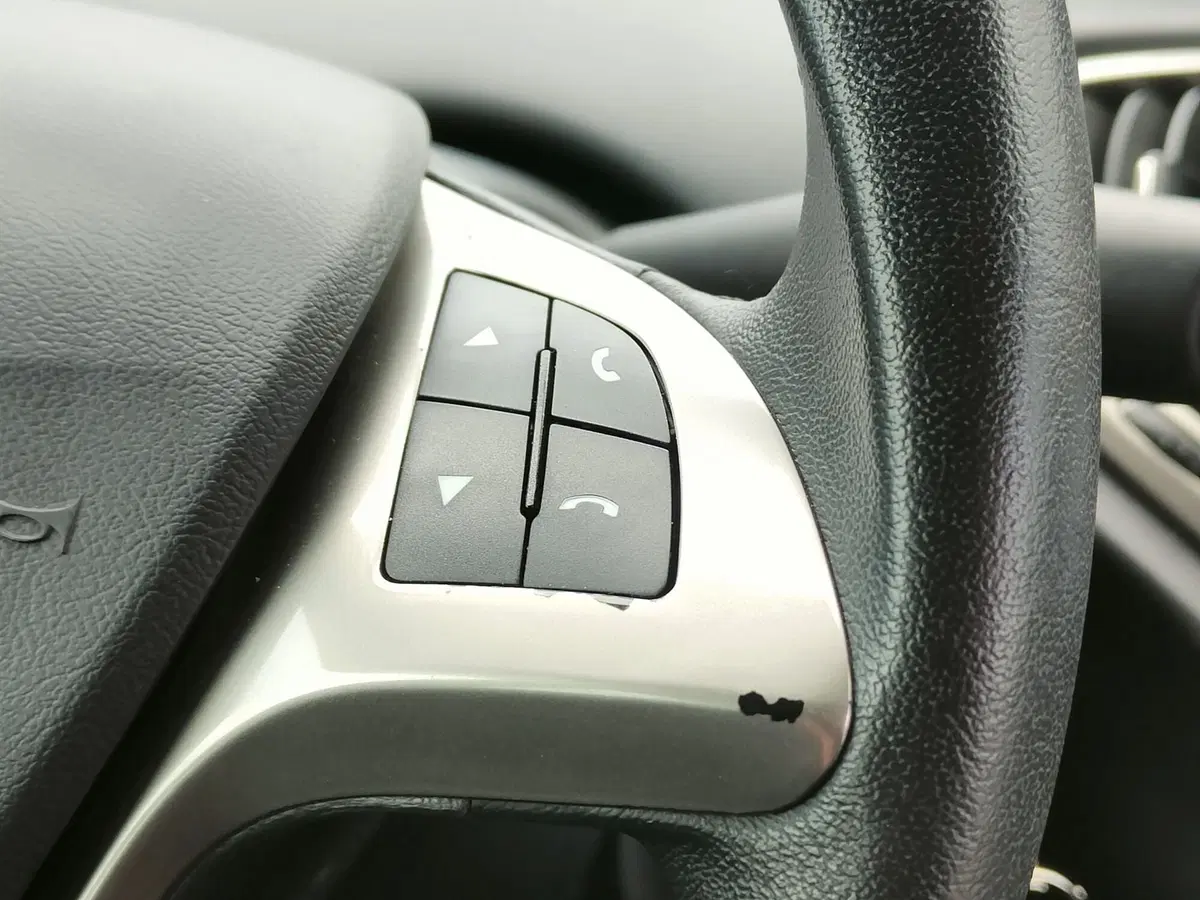 Lancia Ypsilon usata a Torino (19)