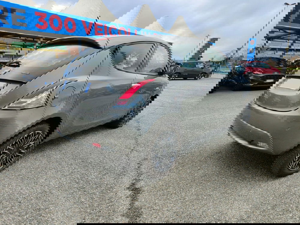 Lancia Ypsilon usata a Torino (4)