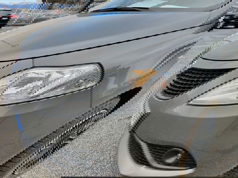 Lancia Ypsilon usata a Torino (7)