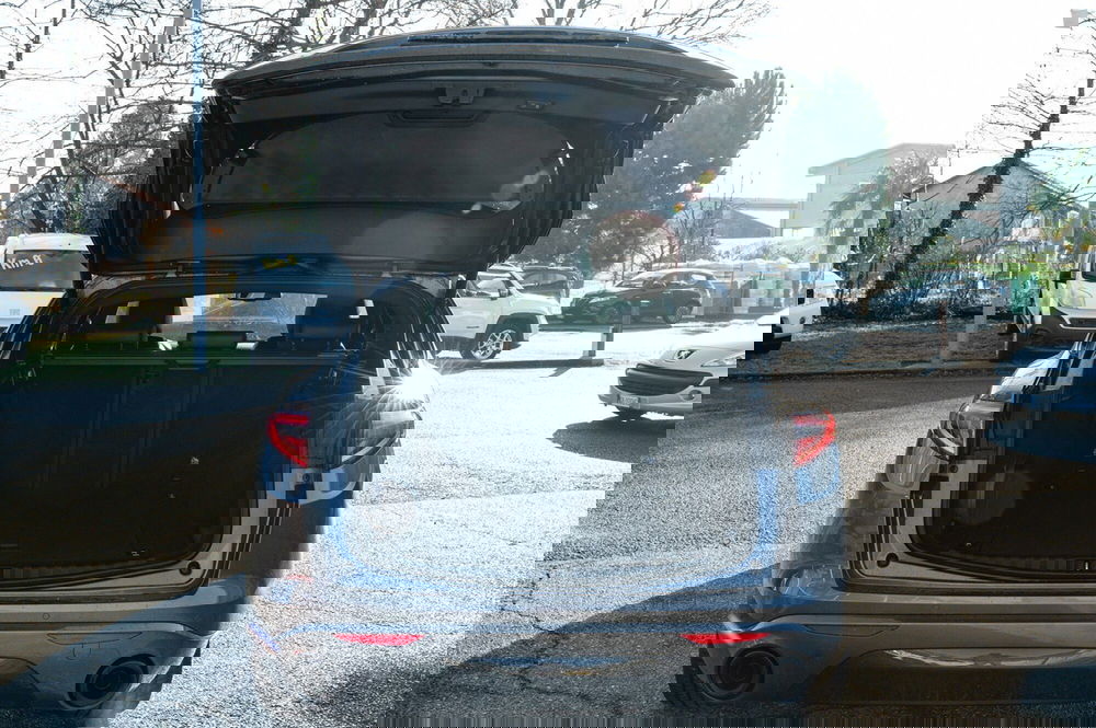 Alfa Romeo Stelvio usata a Torino (13)