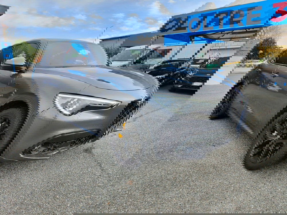 Alfa Romeo Stelvio usata a Torino (2)