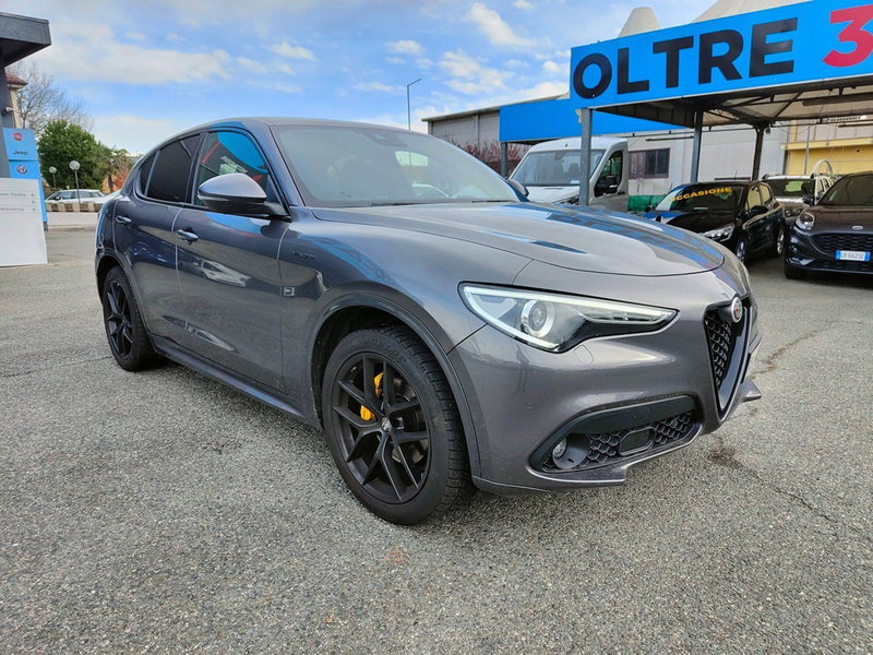 Alfa Romeo Stelvio usata a Torino (2)