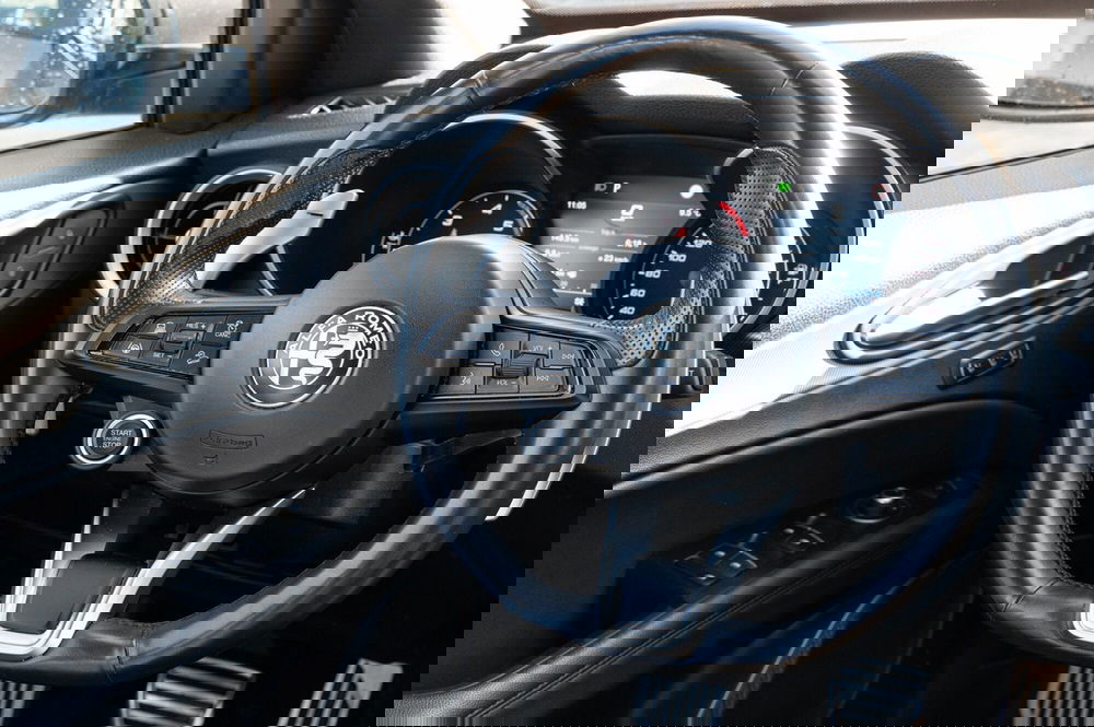 Alfa Romeo Stelvio usata a Torino (20)