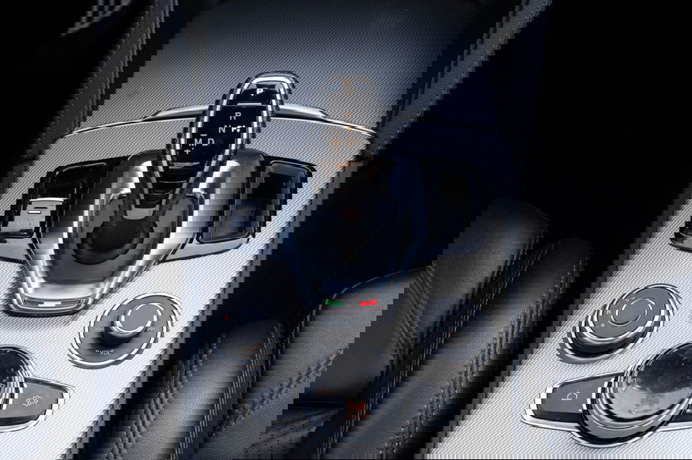 Alfa Romeo Stelvio usata a Torino (7)