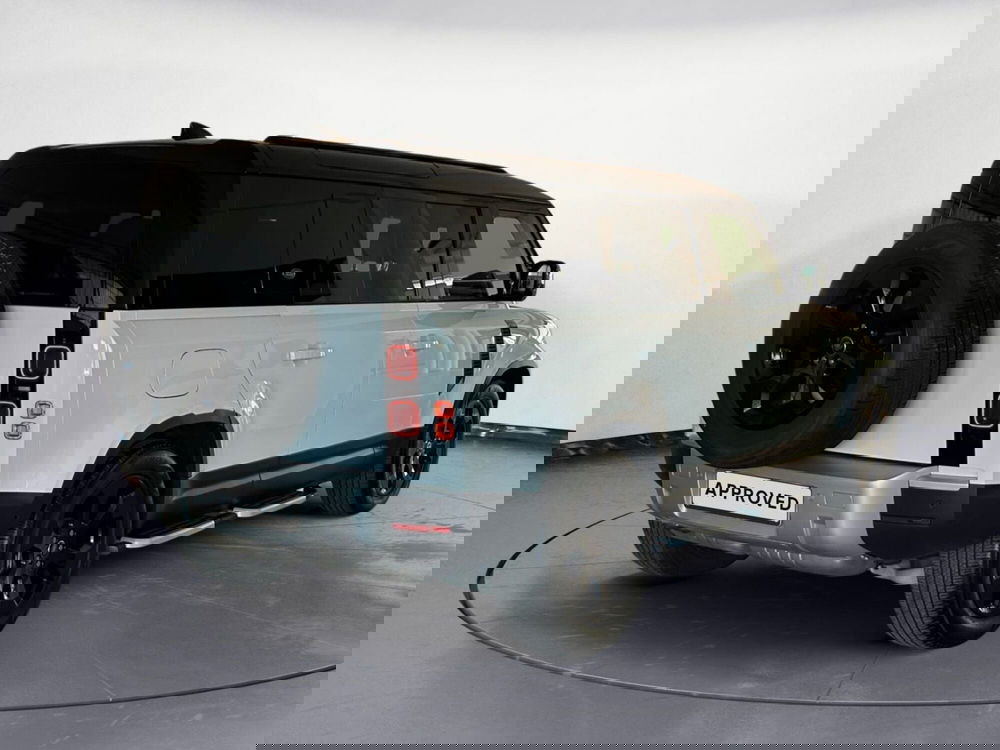 Land Rover Defender usata a Perugia (2)