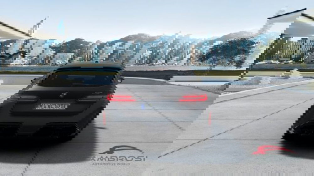 BMW Serie 5 Touring nuova a Perugia (5)