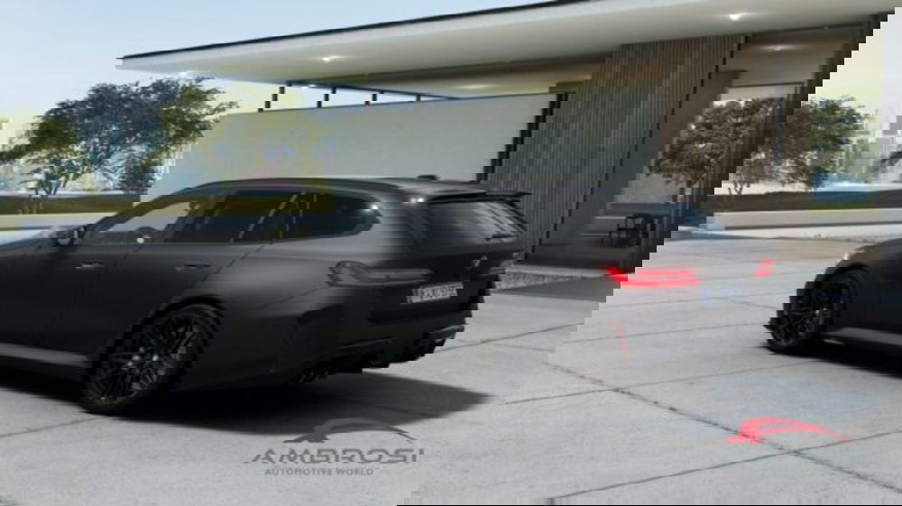 BMW Serie 5 Touring nuova a Perugia (2)