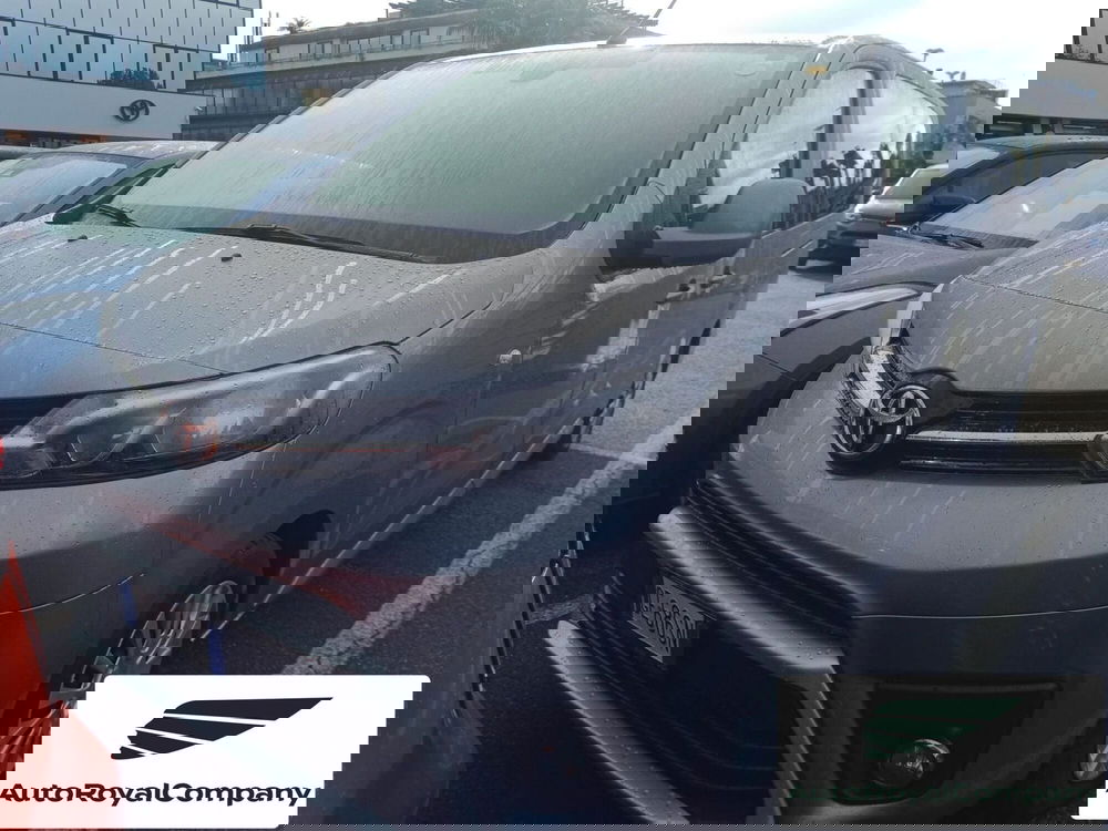 Toyota Proace Verso usata a Roma