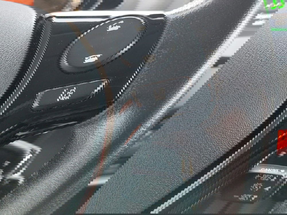 Toyota Aygo X usata a Pavia (11)