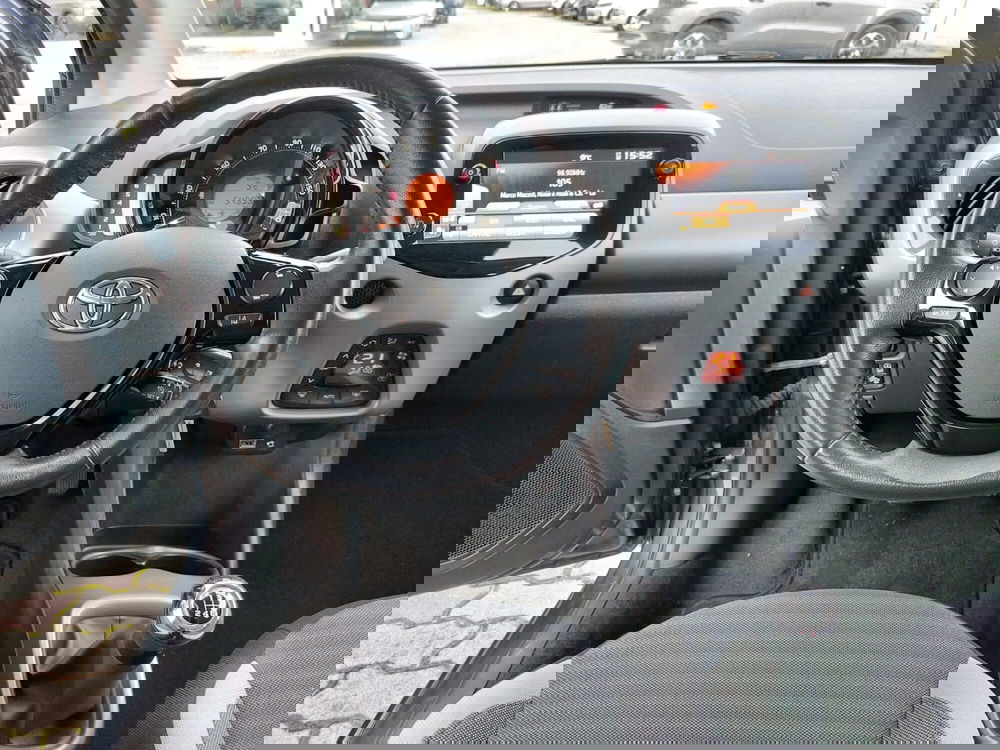 Toyota Aygo X usata a Pavia (7)